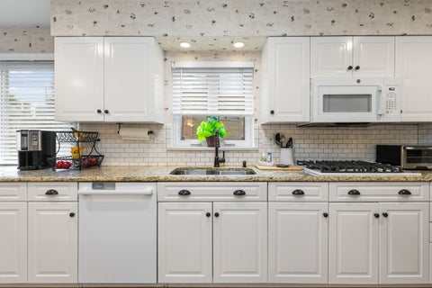Tiny photo for 404 Sunset Drive, Wilmette, IL 60091 (MLS # 12640868)