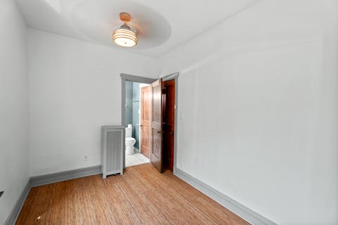 Tiny photo for 5437 S Hyde Park Boulevard #3S, Chicago, IL 60615 (MLS # 12681173)