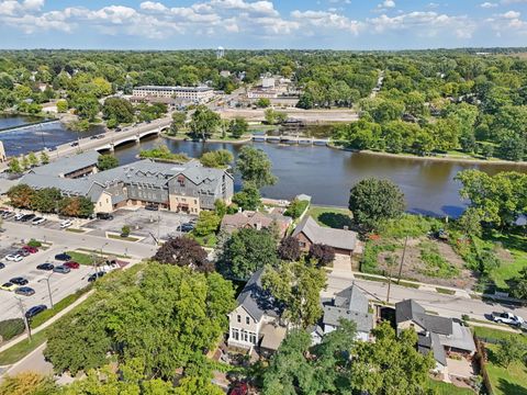 Tiny photo for 108 S River Lane, Geneva, IL 60134 (MLS # 12457151)