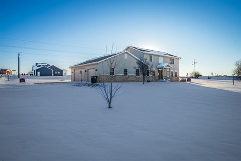 Tiny photo for 202 Comet Lane, Heyworth, IL 61745 (MLS # 12534392)