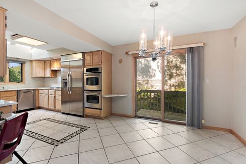 Tiny photo for 15 Laurel Oak Court, Burr Ridge, IL 60527 (MLS # 12485138)