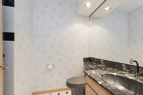 Tiny photo for 15 Laurel Oak Court, Burr Ridge, IL 60527 (MLS # 12485138)