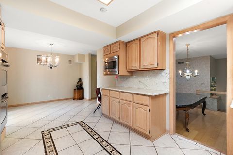 Tiny photo for 15 Laurel Oak Court, Burr Ridge, IL 60527 (MLS # 12485138)