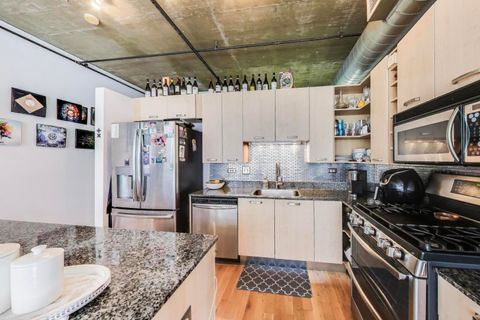 Tiny photo for 111 S MORGAN Street #510, Chicago, IL 60607 (MLS # 12690116)