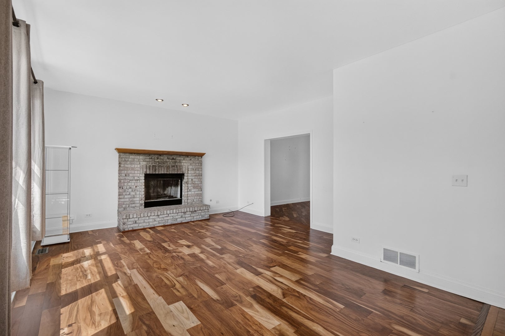 502 Crystal Court