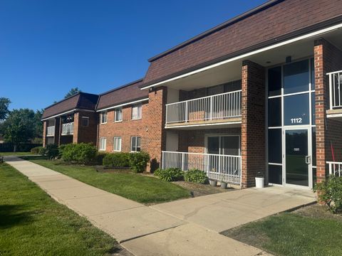 Property photo of 1112 Westover Lane 1b, Schaumburg, IL 60193