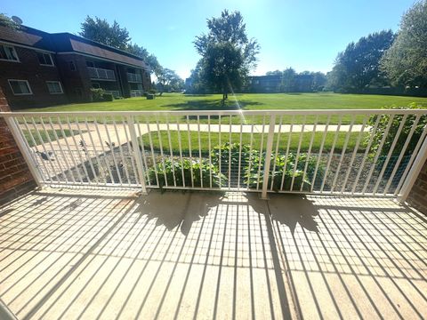 Tiny photo for 1112 Westover Lane #1B, Schaumburg, IL 60193 (MLS # 12655722)