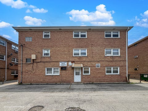 Tiny photo for 6940 W 65th Street #3B, Chicago, IL 60638 (MLS # 12723868)