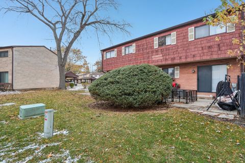 Tiny photo for 1637 Tahoe Circle Drive, Wheeling, IL 60090 (MLS # 12527696)