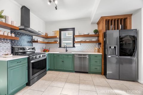 Tiny photo for 524 Western Avenue, Wheaton, IL 60187 (MLS # 12570052)