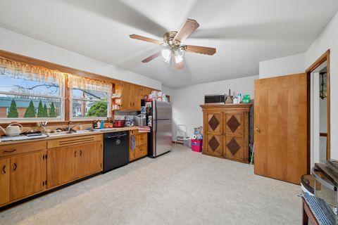 Tiny photo for 624 Willow Lane, Geneva, IL 60134 (MLS # 12585411)