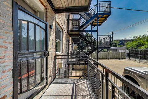 Tiny photo for 6318 S Greenwood Avenue #1, Chicago, IL 60637 (MLS # 12521513)