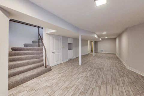 Tiny photo for 6318 S Greenwood Avenue #1, Chicago, IL 60637 (MLS # 12521513)