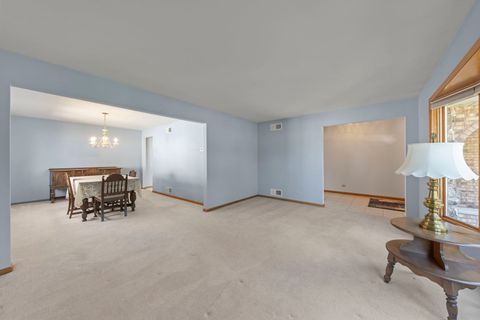 Tiny photo for 14051 E Laramie Court, Crestwood, IL 60418 (MLS # 12473880)