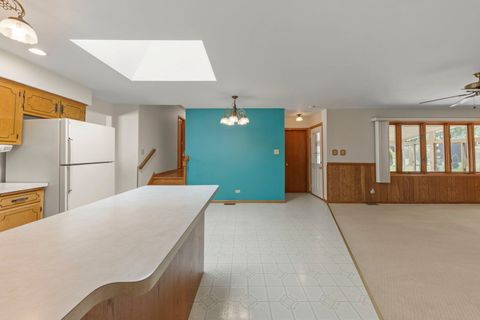 Tiny photo for 14051 E Laramie Court, Crestwood, IL 60418 (MLS # 12473880)