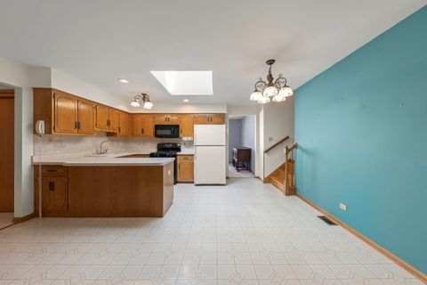 Tiny photo for 14051 E Laramie Court, Crestwood, IL 60418 (MLS # 12473880)