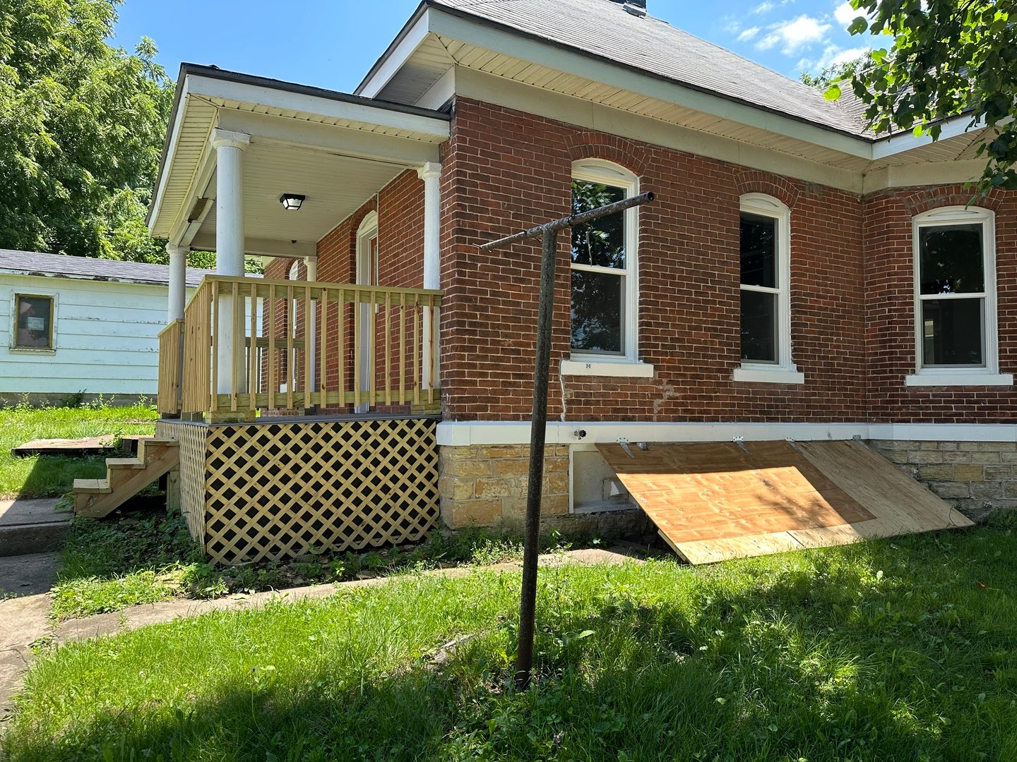 202 Clay Street