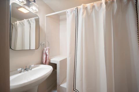 Tiny photo for 6164 N Winthrop Avenue #GN, Chicago, IL 60660 (MLS # 12687078)