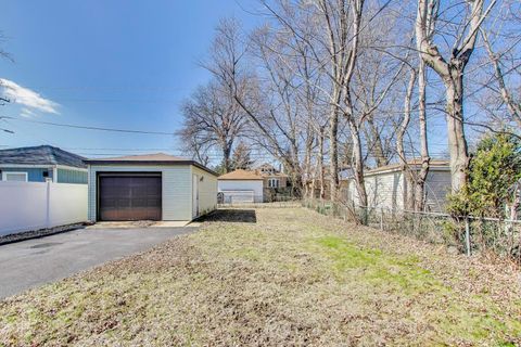 Tiny photo for 9422 S Spaulding Avenue, Evergreen Park, IL 60805 (MLS # 12591358)