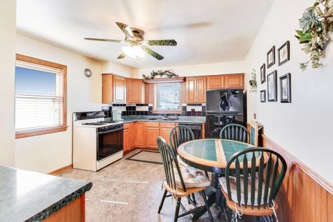 Tiny photo for 9422 S Spaulding Avenue, Evergreen Park, IL 60805 (MLS # 12591358)