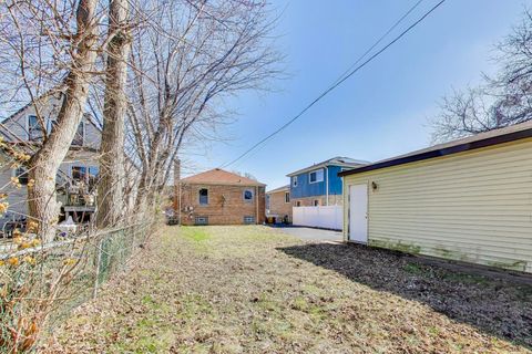 Tiny photo for 9422 S Spaulding Avenue, Evergreen Park, IL 60805 (MLS # 12591358)