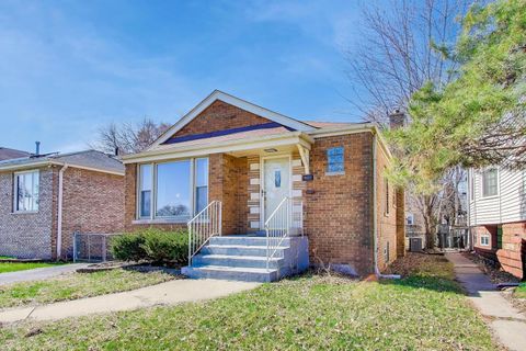 Photo of 9422 S Spaulding Avenue, Evergreen Park, IL 60805 (MLS # 12591358)