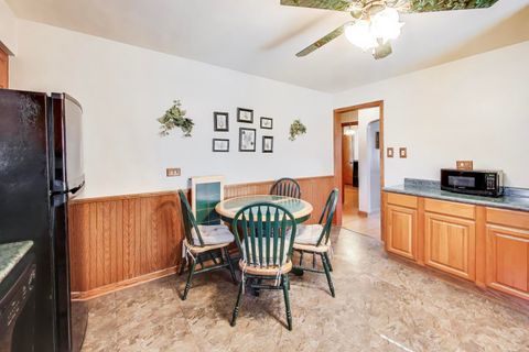 Tiny photo for 9422 S Spaulding Avenue, Evergreen Park, IL 60805 (MLS # 12591358)