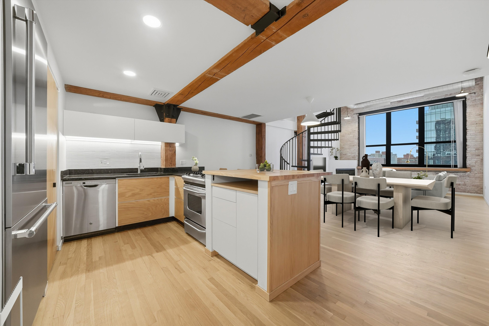 1727 S Indiana Avenue 422