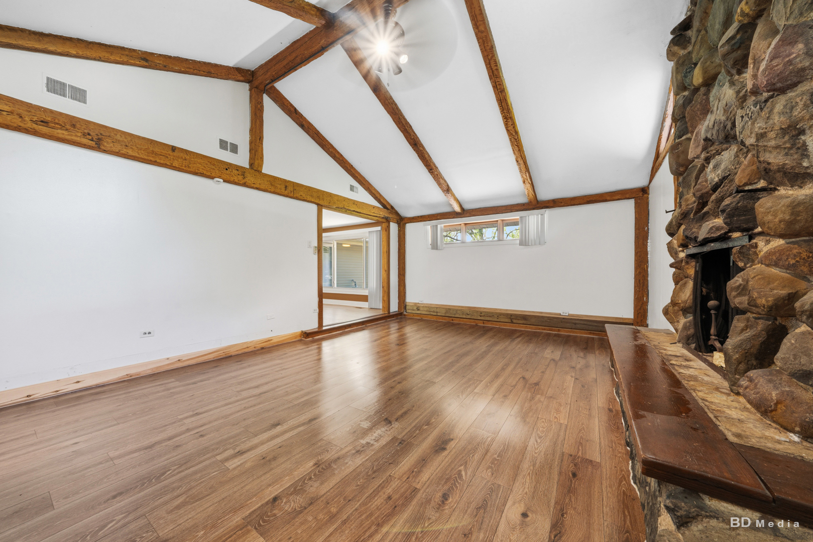 18055 Thomas Lane
