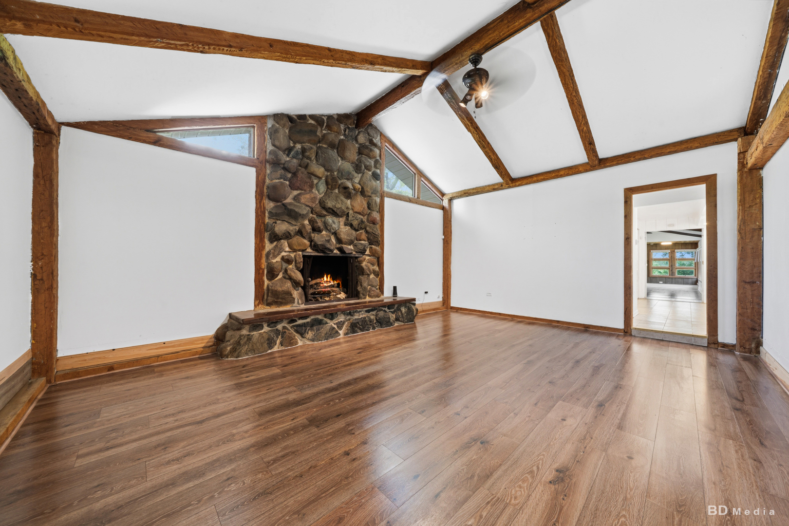 18055 Thomas Lane