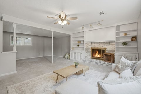 Tiny photo for 4415 Montclair Court, Bettendorf, IA 52722 (MLS # 12745439)