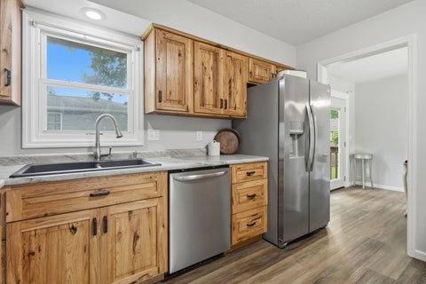 Tiny photo for 4415 Montclair Court, Bettendorf, IA 52722 (MLS # 12745439)