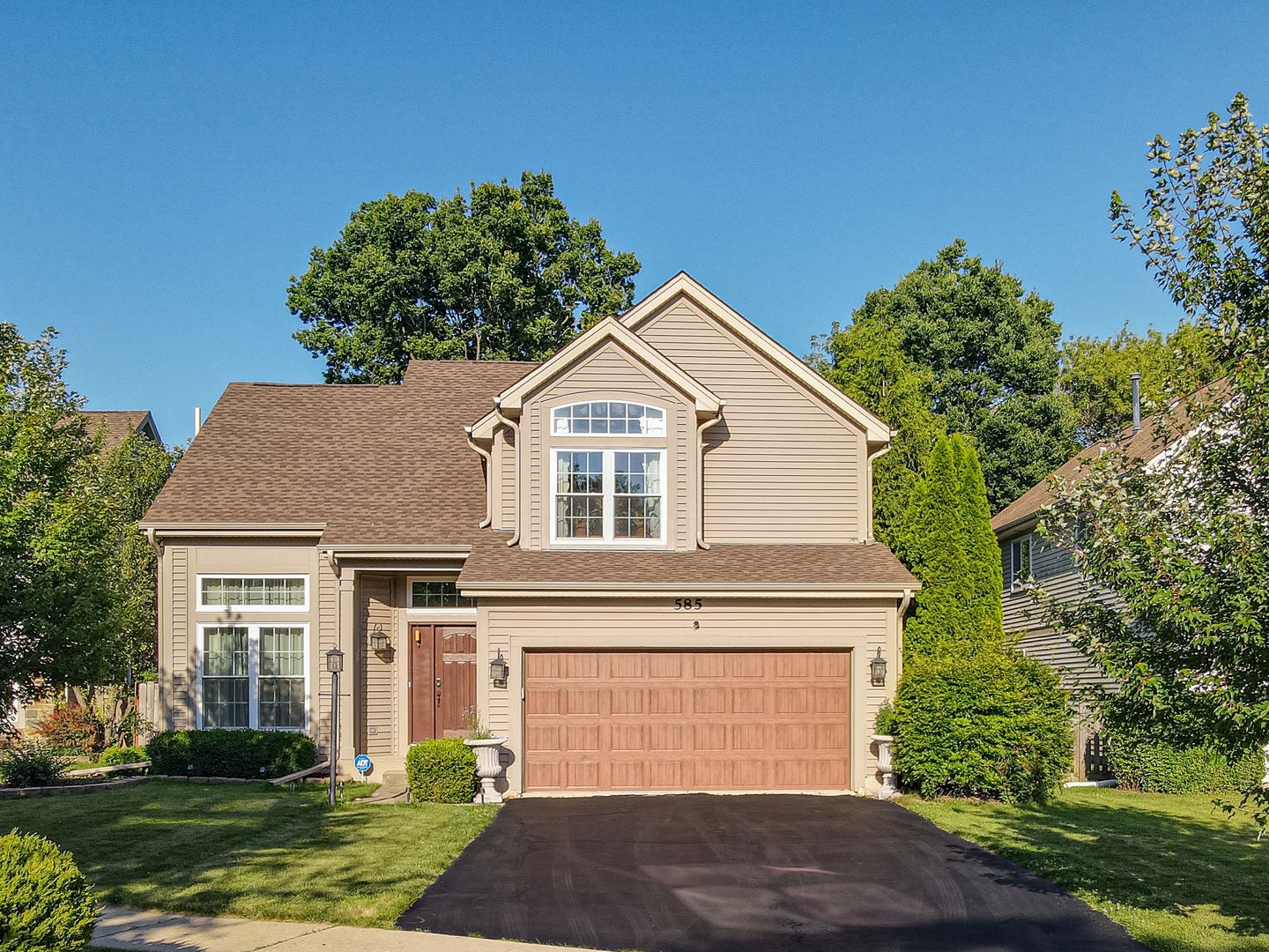 585 Marseilles Circle