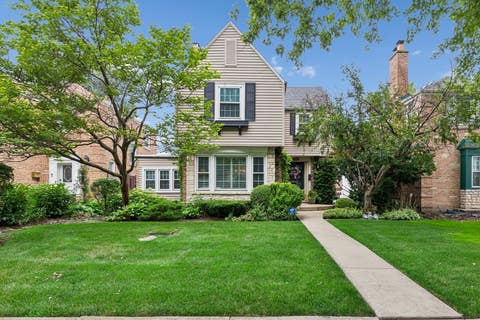 Photo of 7822 W Thorndale Avenue, Chicago, IL 60631 (MLS # 12713053)