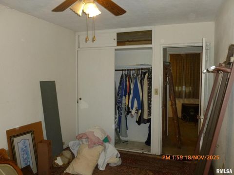 Tiny photo for 3703 13TH Avenue, Moline, IL 61265 (MLS # QC4269731)