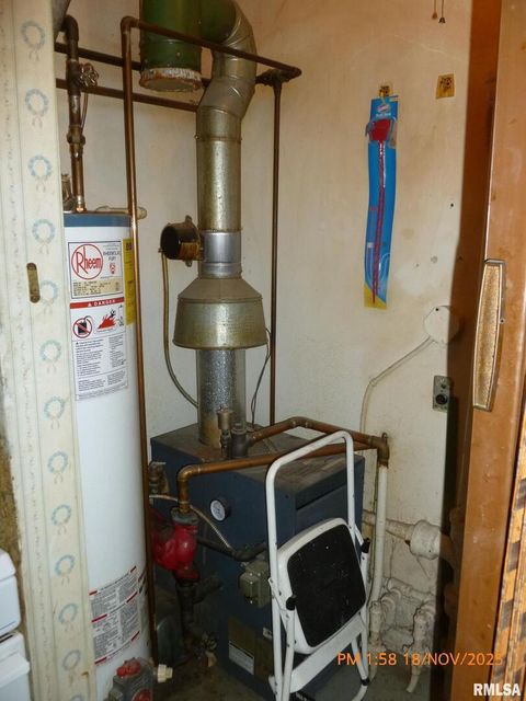 Tiny photo for 3703 13TH Avenue, Moline, IL 61265 (MLS # QC4269731)