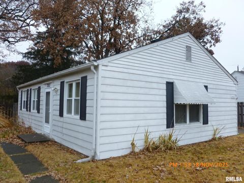 Tiny photo for 3703 13TH Avenue, Moline, IL 61265 (MLS # QC4269731)