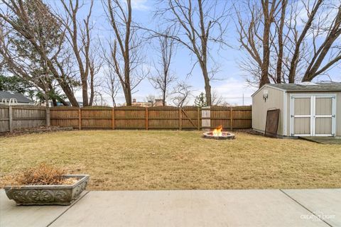 Tiny photo for 129 Seton Creek Drive, Oswego, IL 60543 (MLS # 12606050)
