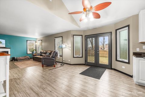 Tiny photo for 129 Seton Creek Drive, Oswego, IL 60543 (MLS # 12606050)