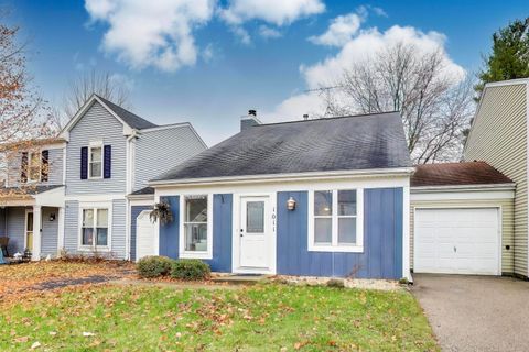 Photo of 1011 Wesley Lane, Algonquin, IL 60102 (MLS # 12524839)