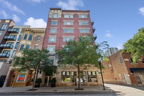 Photo of 1429 N Wells Street #502, Chicago, IL 60610 (MLS # 12686934)
