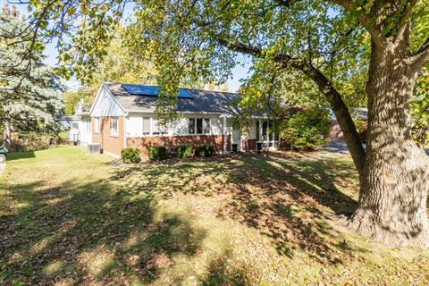 Tiny photo for 310 Rowe Drive, Bloomington, IL 61701 (MLS # 12630556)