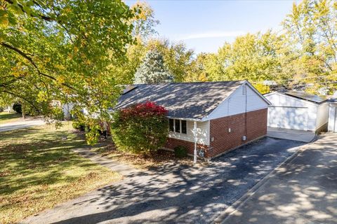 Tiny photo for 310 Rowe Drive, Bloomington, IL 61701 (MLS # 12630556)