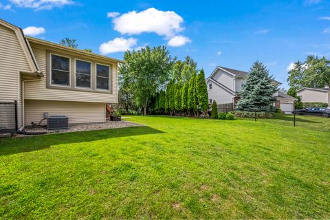Tiny photo for 3590 Winston Drive, Hoffman Estates, IL 60192 (MLS # 12491980)