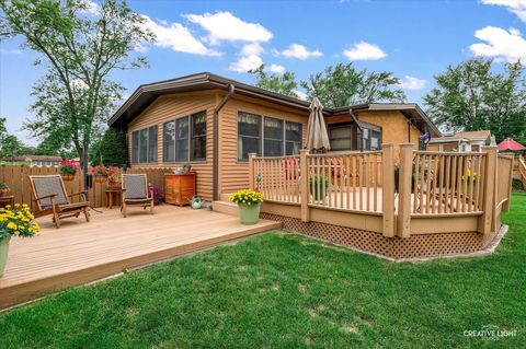 Tiny photo for 12045 Greenwood Avenue, Blue Island, IL 60406 (MLS # 12458064)