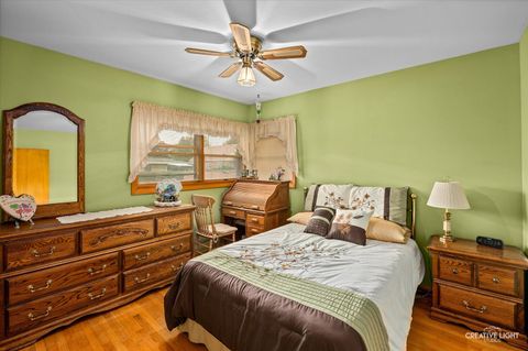 Tiny photo for 12045 Greenwood Avenue, Blue Island, IL 60406 (MLS # 12458064)