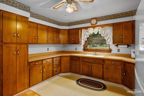 Tiny photo for 12045 Greenwood Avenue, Blue Island, IL 60406 (MLS # 12458064)