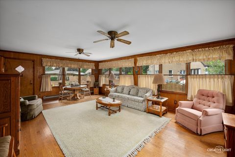 Tiny photo for 12045 Greenwood Avenue, Blue Island, IL 60406 (MLS # 12458064)