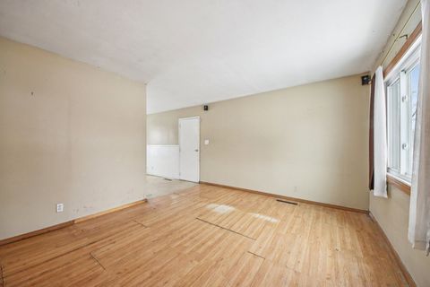 Tiny photo for 916 Mulberry Lane, Streamwood, IL 60107 (MLS # 12593259)