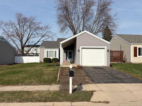 Photo of 2311 Bluebell Court, Aurora, IL 60506 (MLS # 12604386)